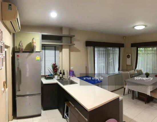 ให้เช่า บ้านเดี่ยว 2ชั้น   63ตรว.  ถนนเสรีไทย ใกล้แฟชั่นไอซ์แลนด์  ให้เช่า 28,000/เดือน